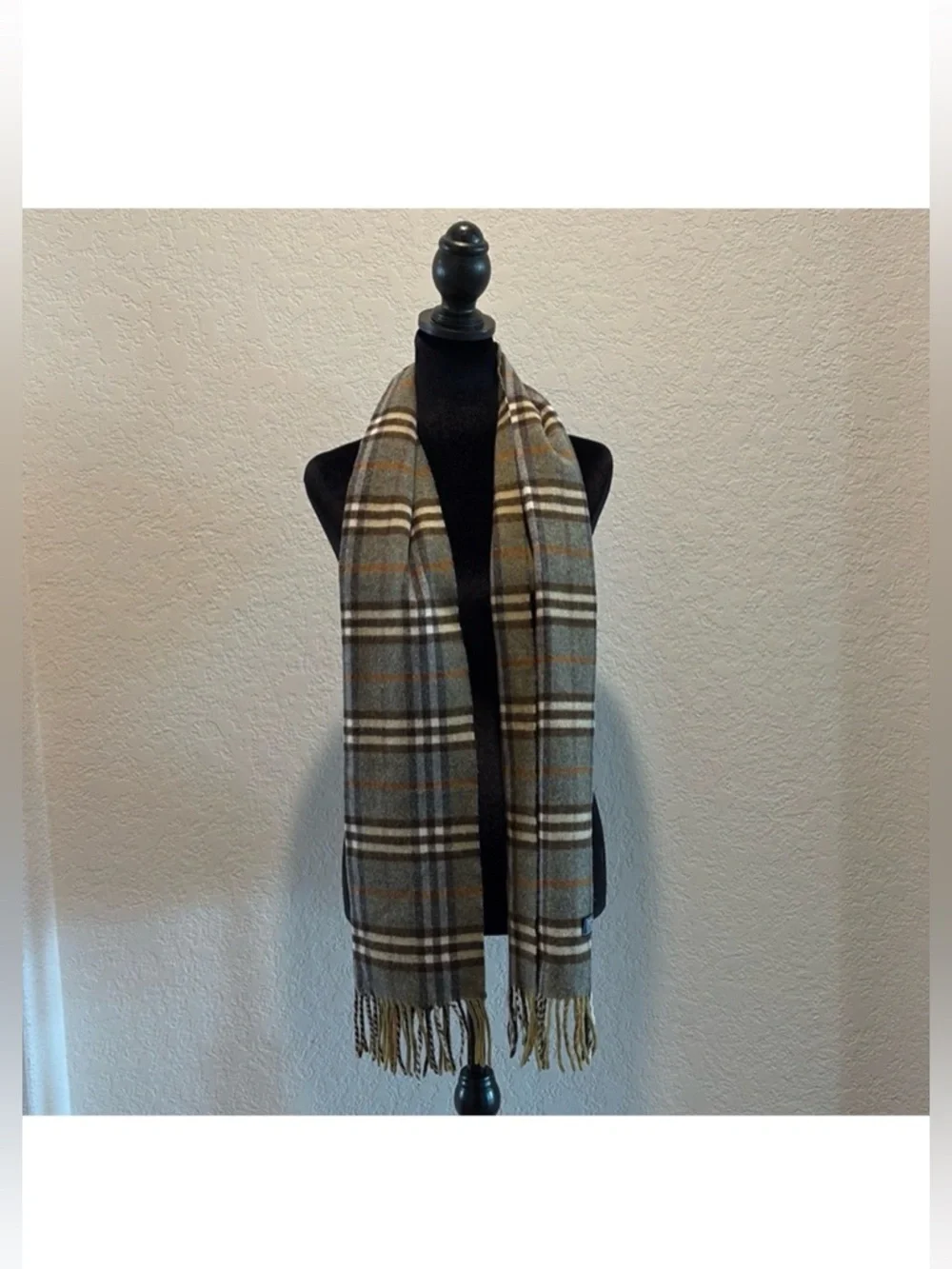 Burberry  Gray Plaid  100% LambWool Scarf with Fringe